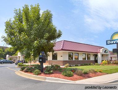 Days Inn By Wyndham Dover Downtown Dış mekan fotoğraf