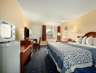 Days Inn By Wyndham Dover Downtown Dış mekan fotoğraf