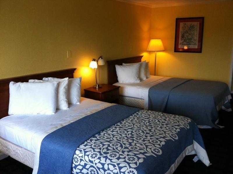Days Inn By Wyndham Dover Downtown Dış mekan fotoğraf